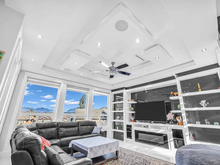 14271 Grosvenor Road, Surrey, BC, V3R 5H3 - 12