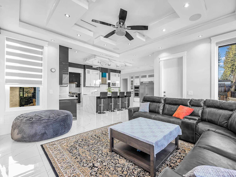 14271 Grosvenor Road, Surrey, BC, V3R 5H3 - 14