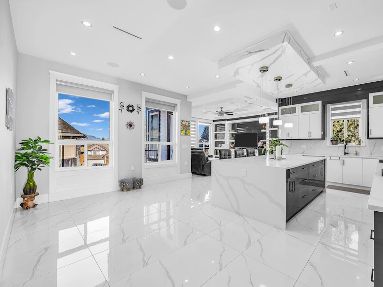 14271 Grosvenor Road, Surrey, BC, V3R 5H3
