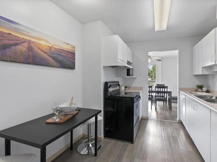 201-13771 72a, Surrey, BC, V3W 9C6 - 9