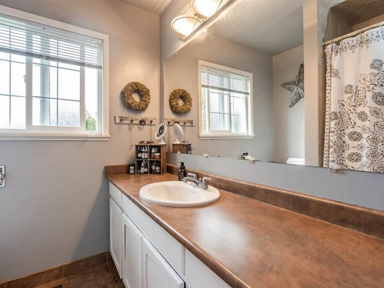 15730 Russell Avenue, Surrey, BC, V4B 2S1 - 18