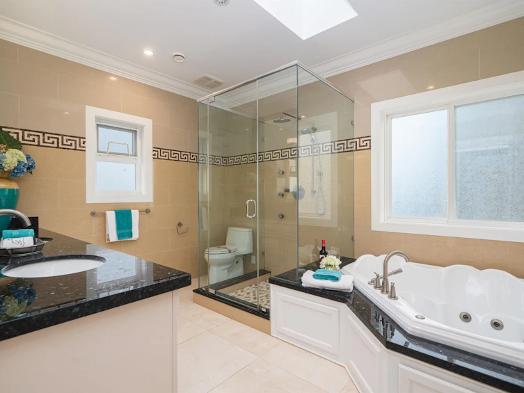 8680 Kelmore Road, Richmond, BC, V7C 2B2 - 25