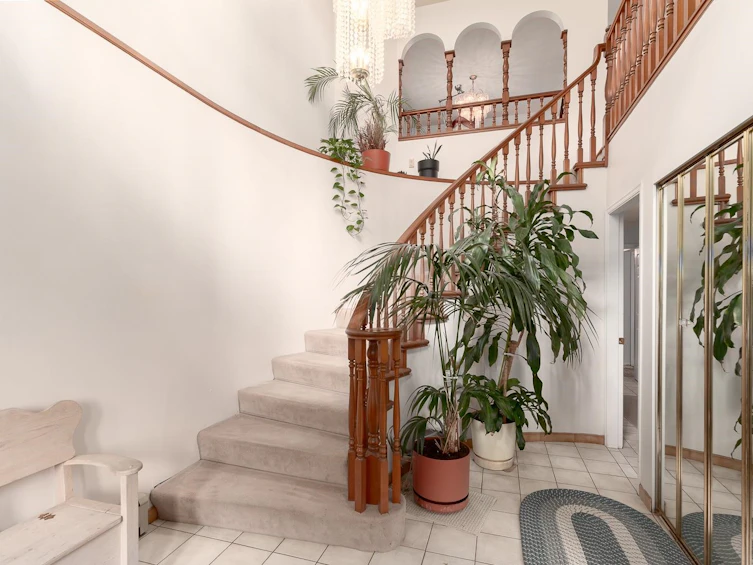 251 W 17th Avenue, Vancouver, BC, V5Y 1Z9 - 3