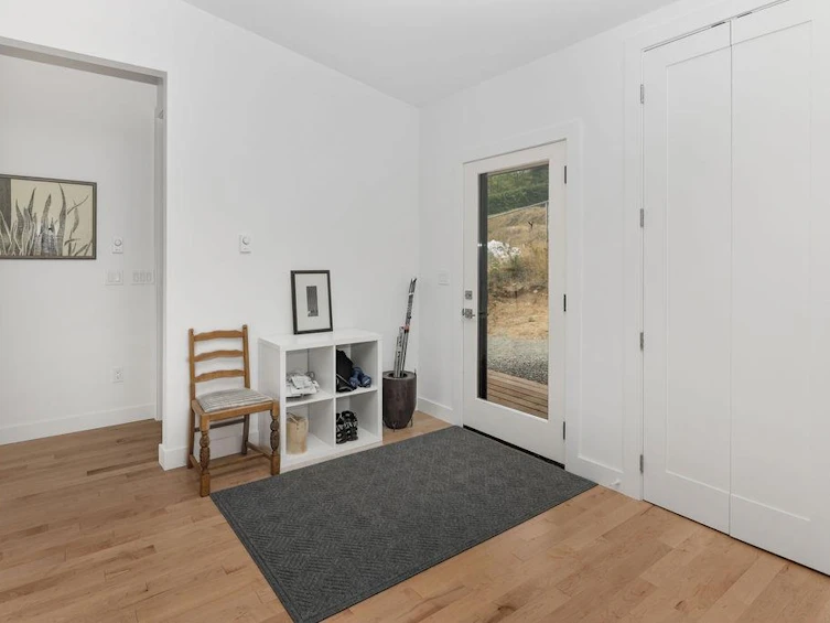 1829 North Road, Gibsons, BC, V0N 1V1 - 3
