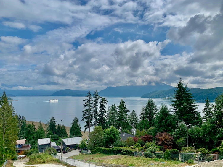 1829 North Road, Gibsons, BC, V0N 1V1