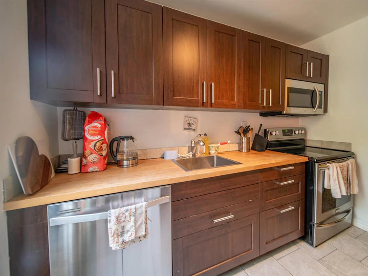 304-9138 Capella Drive, Burnaby, BC, V3J 7K3 - 5