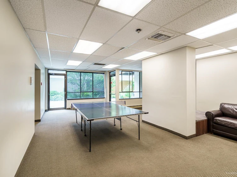 1302-9521 Cardston Court, Burnaby, BC, V3N 4R8 - 33