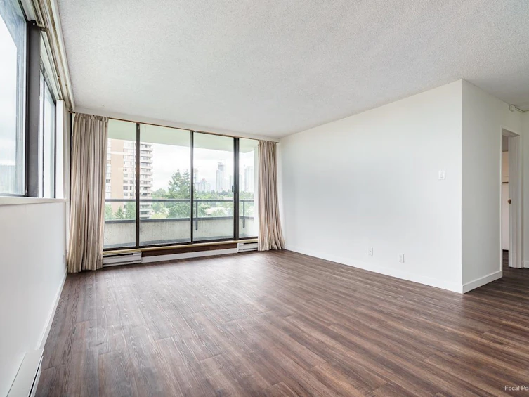 1302-9521 Cardston Court, Burnaby, BC, V3N 4R8 - 15