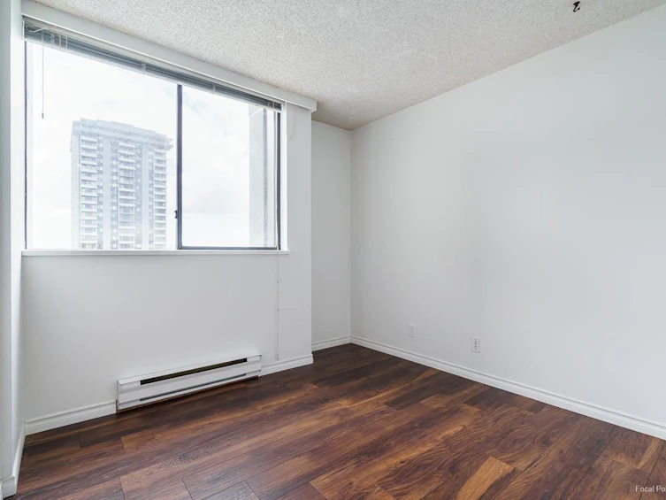 1302-9521 Cardston Court, Burnaby, BC, V3N 4R8 - 25