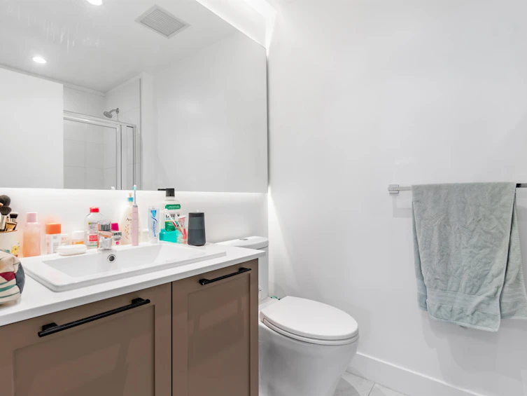 411-9228 Slopes Mews, Burnaby, BC, V5A 0E9 - 8