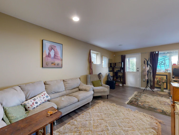 190 N Ellesmere Avenue, Burnaby, BC, V5B 1J8 - 31