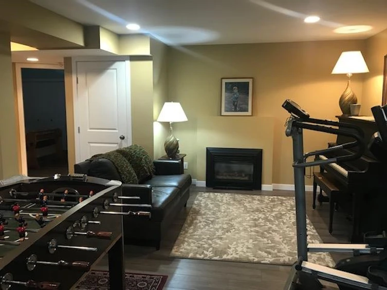 190 N Ellesmere Avenue, Burnaby, BC, V5B 1J8 - 33