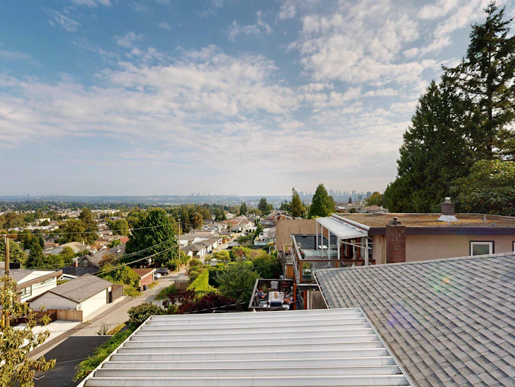190 N Ellesmere Avenue, Burnaby, BC, V5B 1J8 - 10