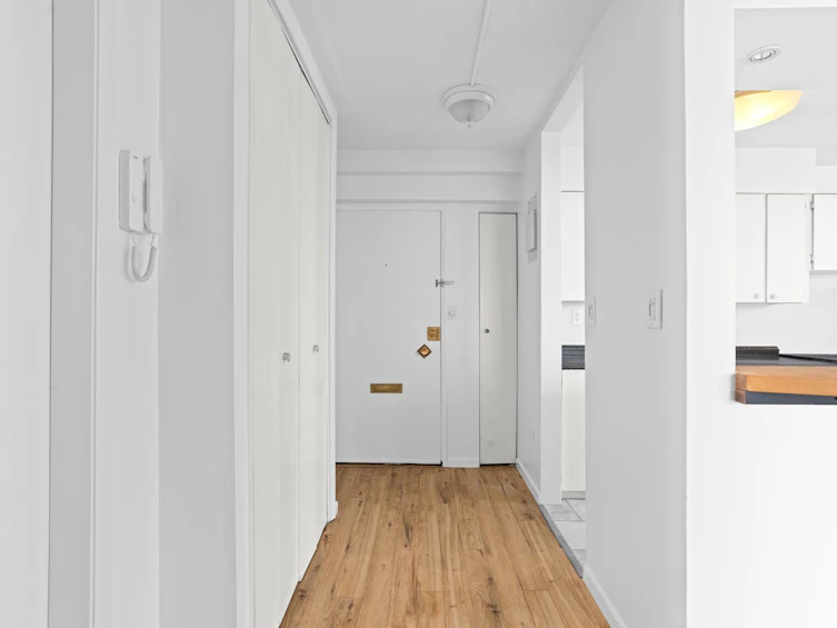 2001-1251 Cardero Street, Vancouver, BC, V6C 3L2 - 25