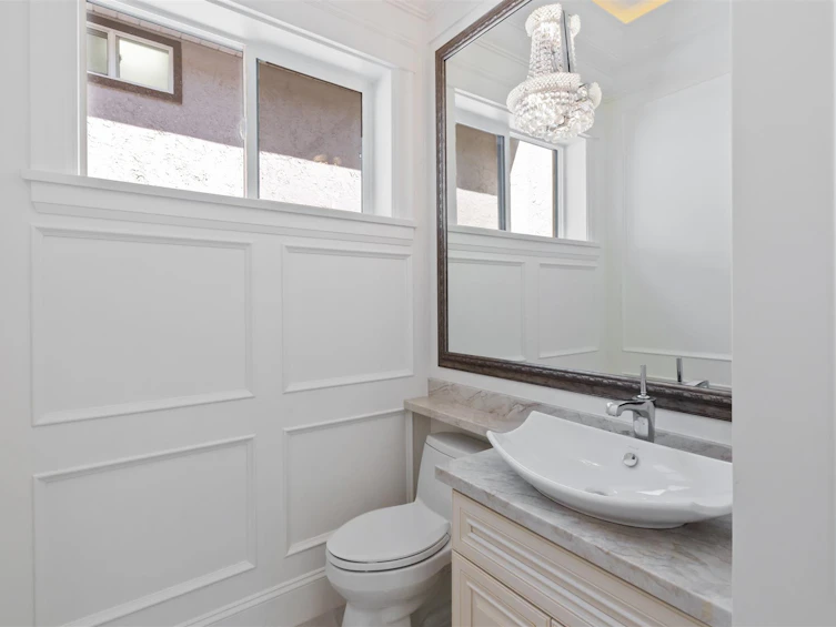 2999 W 39th Avenue, Vancouver, BC, V6N 2Z5 - 9