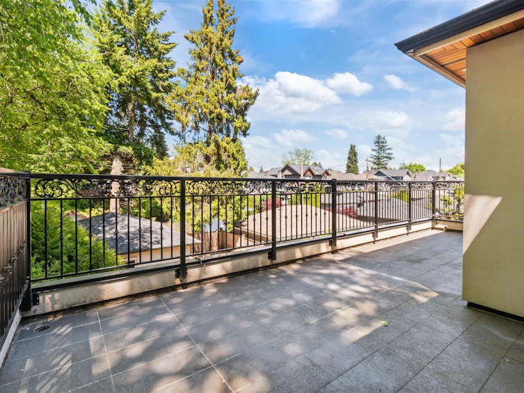 2999 W 39th Avenue, Vancouver, BC, V6N 2Z5 - 12