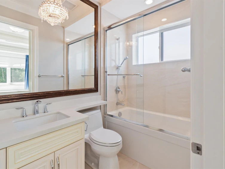 2999 W 39th Avenue, Vancouver, BC, V6N 2Z5 - 16