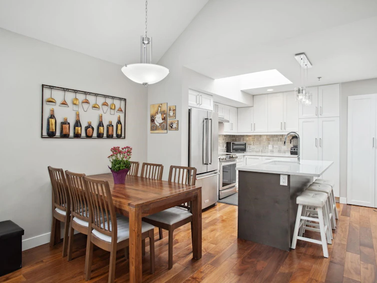 401-3720 W 8th Avenue, Vancouver, BC, V6R 1Z3 - 7