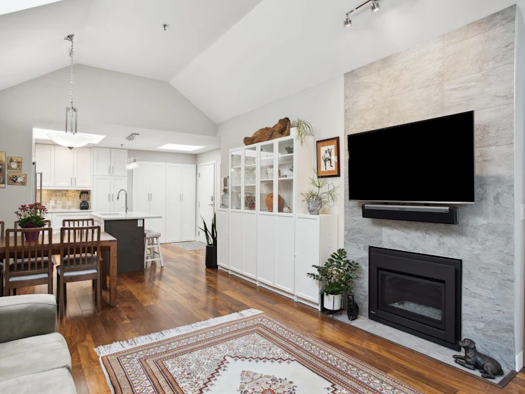 401-3720 W 8th Avenue, Vancouver, BC, V6R 1Z3 - 10
