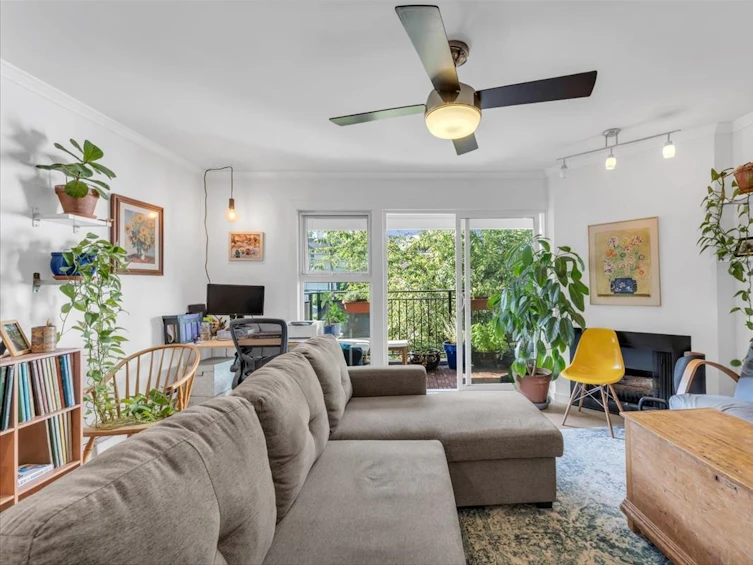 309-1484 Charles Street, Vancouver, BC, V5L 2S8 - 2