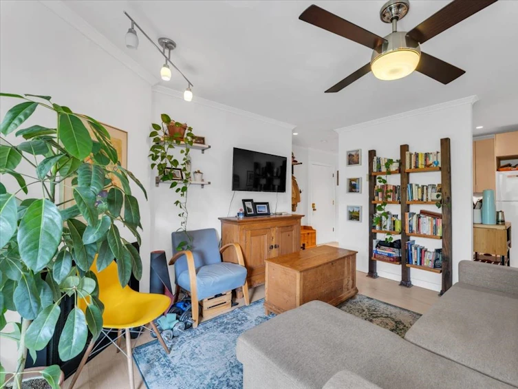 309-1484 Charles Street, Vancouver, BC, V5L 2S8 - 8