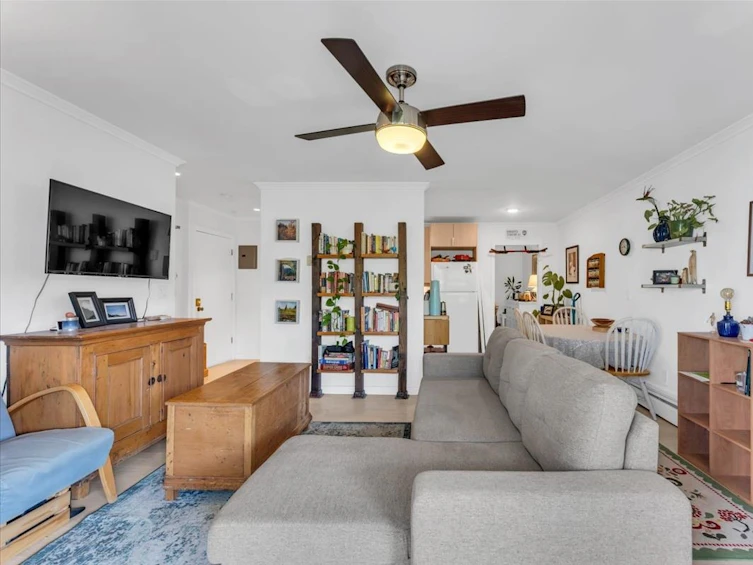 309-1484 Charles Street, Vancouver, BC, V5L 2S8 - 9