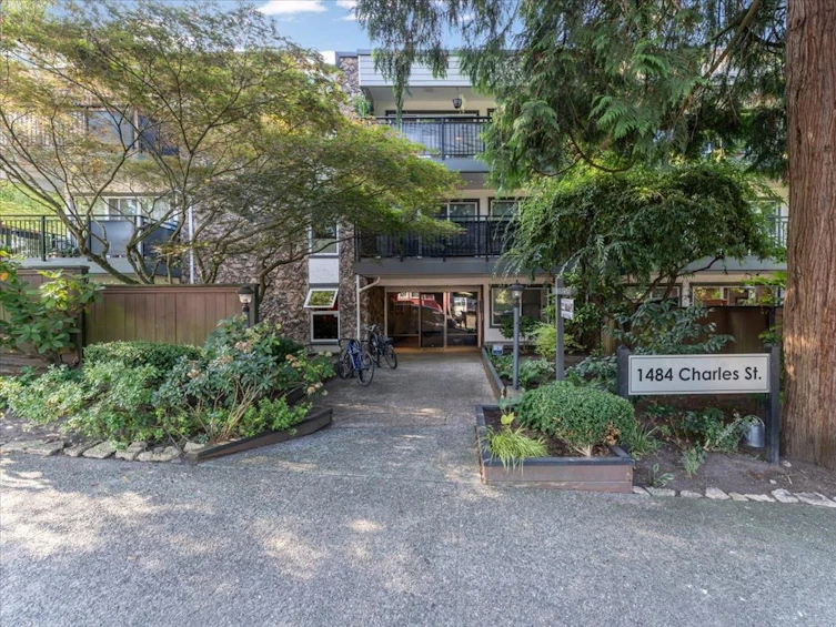 309-1484 Charles Street, Vancouver, BC, V5L 2S8 - 23