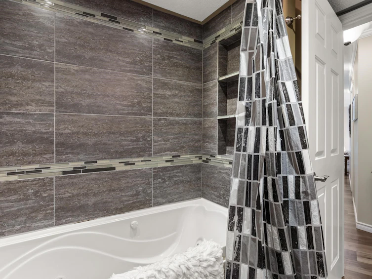202-33090 George Ferguson, Abbotsford, BC, V2S 6Y2 - 8
