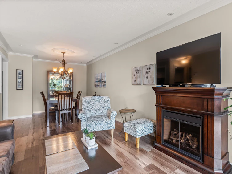 202-33090 George Ferguson, Abbotsford, BC, V2S 6Y2 - 21