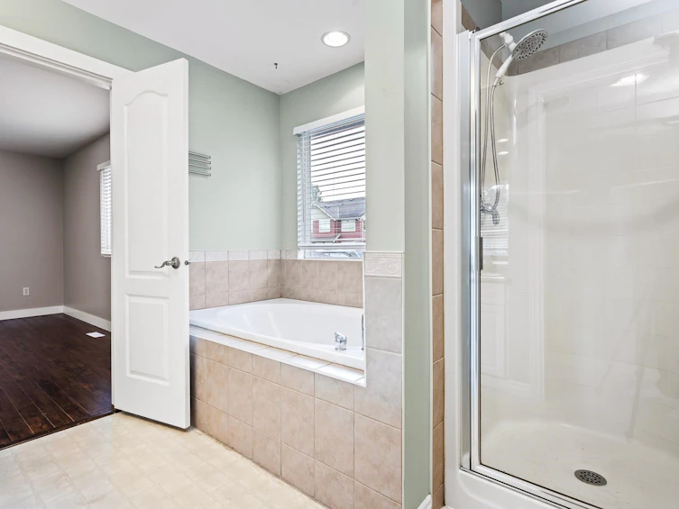 10084 240 Street, Maple Ridge, BC, V2W 1Z9 - 25
