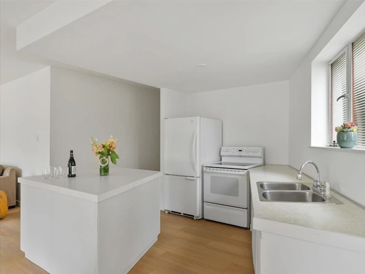 405-1949 Beach Avenue, Vancouver, BC, V6G 1Z2 - 12