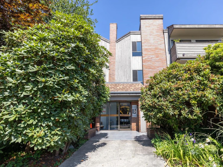 216-206 East 15th Street, North Vancouver, BC, V7L 2R3 - 17