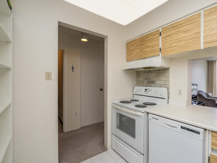 1110-2008 Fullerton Avenue, North Vancouver, BC, V7P 3G7 - 6