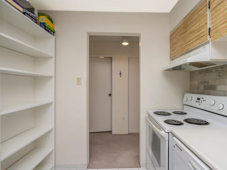 1110-2008 Fullerton Avenue, North Vancouver, BC, V7P 3G7 - 8
