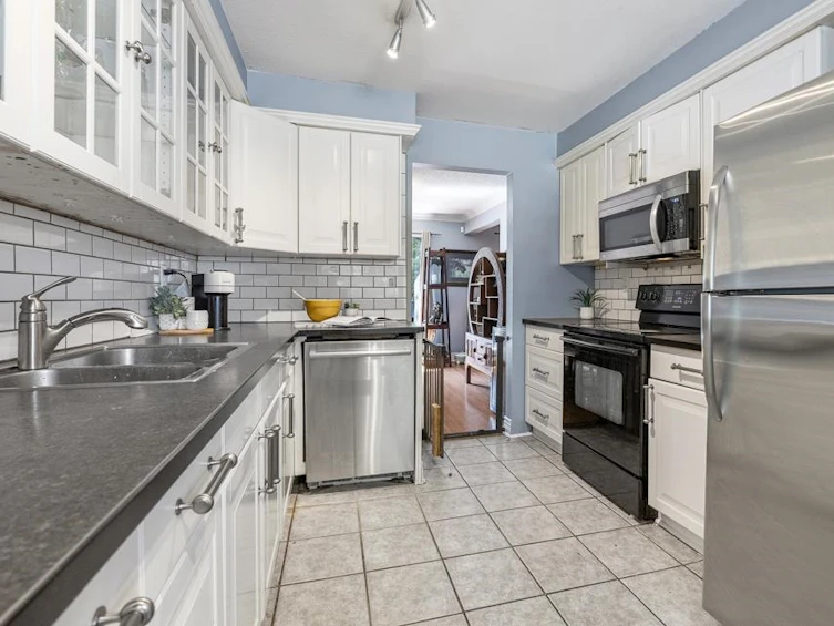 4-9976 149th, Surrey, BC, V3R 7W7 - 12