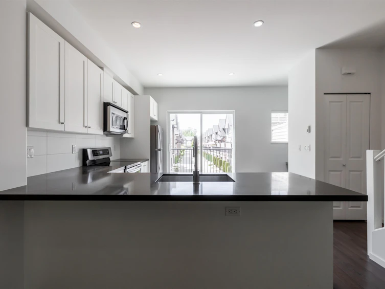 2-6895 188 Street, Surrey, BC, V4N 6M3 - 6
