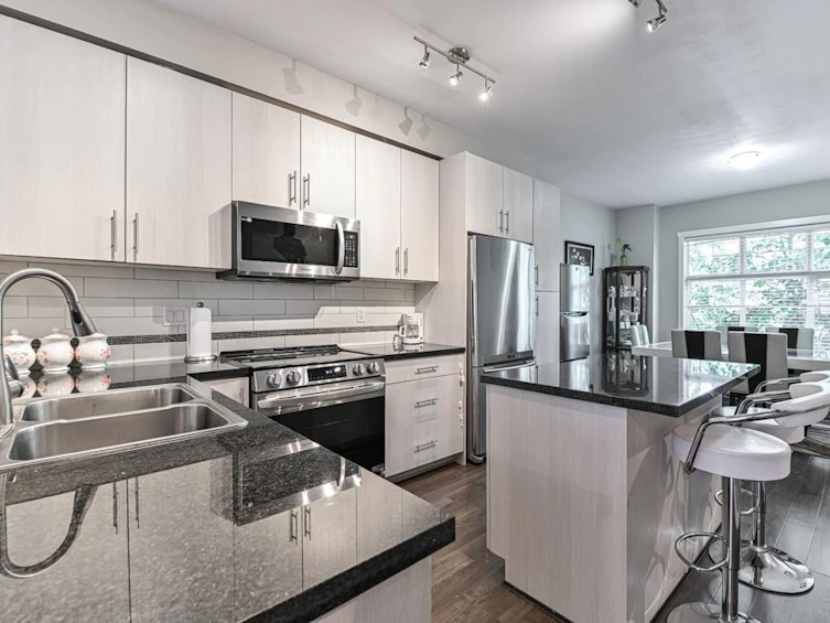 61-6123 138, Surrey, BC, V3X 1E8 - 13