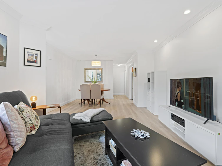 642 St. Georges Avenue, North Vancouver, BC, V7L 4S4 - 4