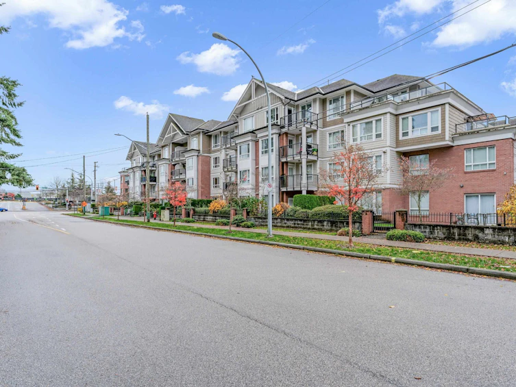 306-14960 102a, Surrey, BC, V3R 6A3 - 24