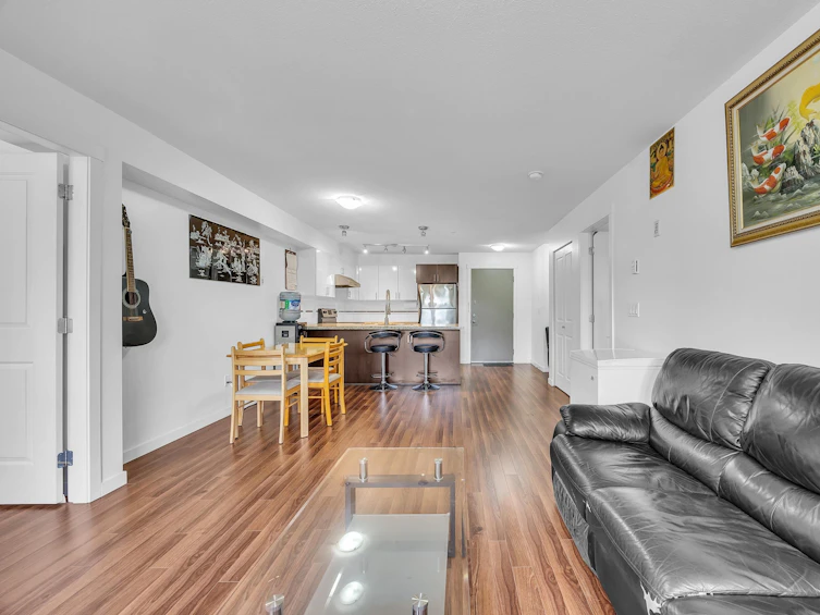 306-14960 102a, Surrey, BC, V3R 6A3 - 15