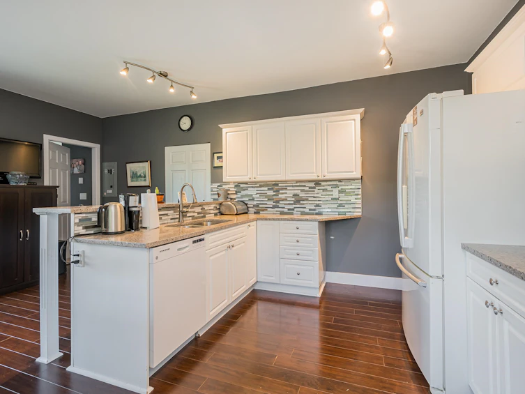 19587 0 Avenue, Langley, BC, V3Z 9R9 - 19