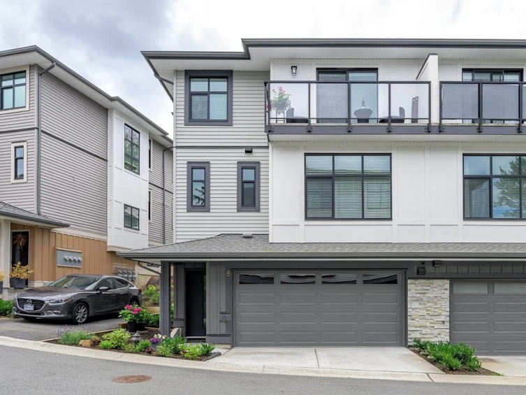 8-35810 Mckee, Abbotsford, BC, V3G 0H9 - 2