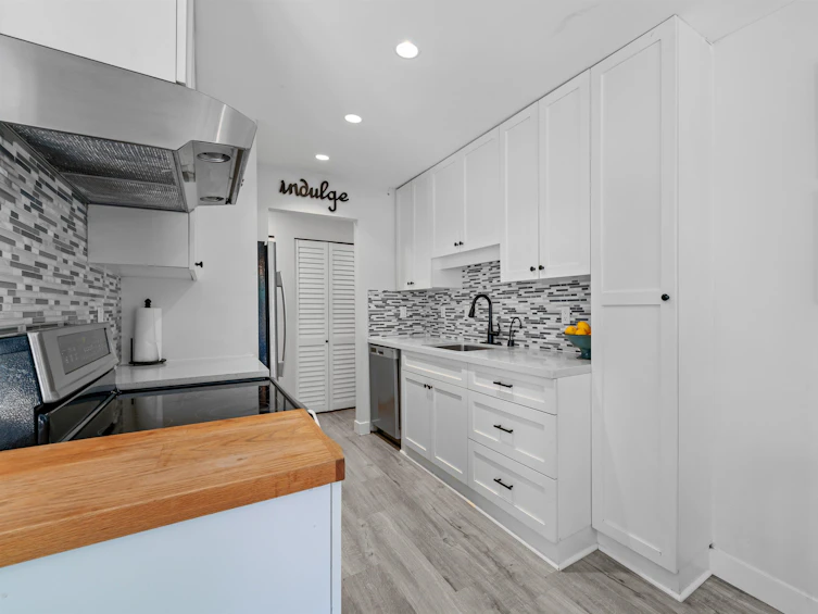 112-1425 Cypress Street, Vancouver, BC, V6J 3L1 - 17