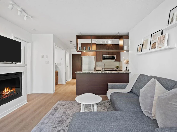 309-1010 Richards Street, Vancouver, BC, V6B 1G2 - 2