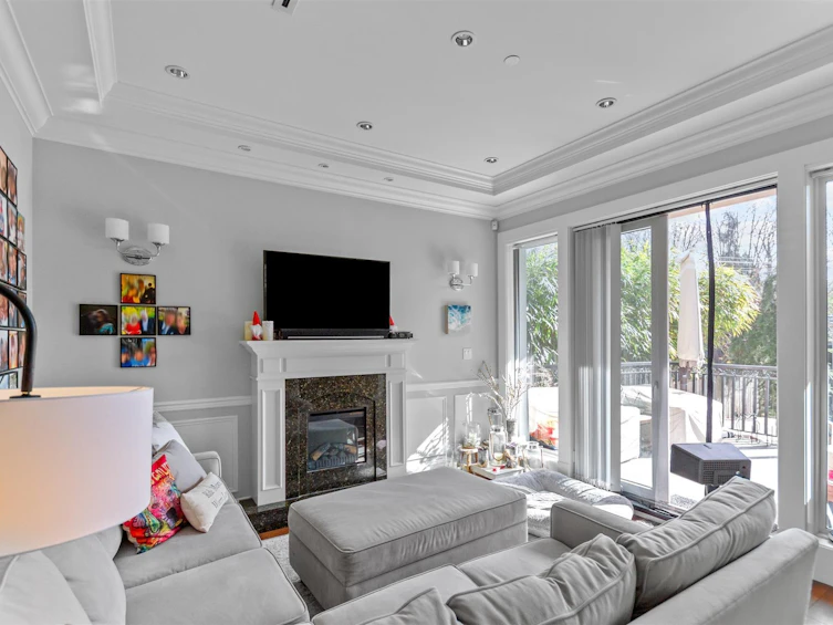 3368 W 12 Avenue, Vancouver, BC, V6R 2M9 - 3