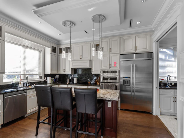 3368 W 12 Avenue, Vancouver, BC, V6R 2M9 - 5