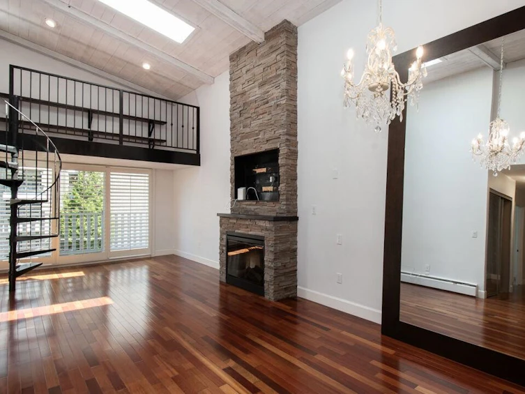 301-2365 W 3rd Avenue, Vancouver, BC, V6K 1L6 - 4