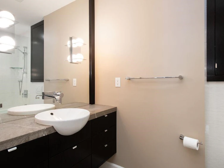 301-2365 W 3rd Avenue, Vancouver, BC, V6K 1L6 - 16