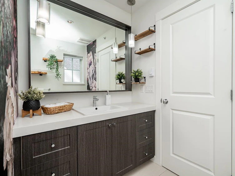 83-8438 207a, Langley, BC, V2Y 0N8 - 8