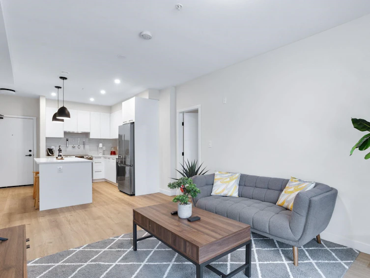 301-8117 200a, Langley, BC, V2Y 3G5 - 6